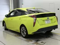 Toyota PRIUS лот № 11090 оценка RA  с аукциона в Японии 5