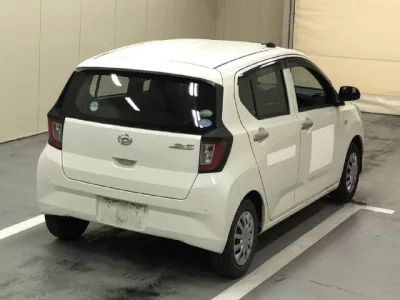 Daihatsu MIRA E S