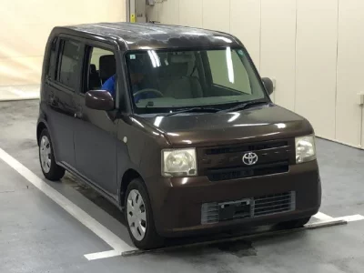 Toyota PIXIS SPACE