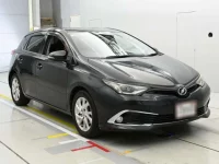 Toyota AURIS лот № 30525 оценка 4  с аукциона в Японии 4