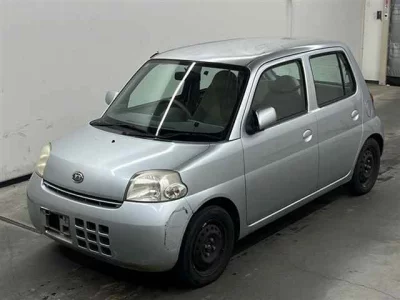 Daihatsu Esse