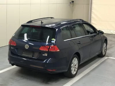 Volkswagen GOLF VARIANT