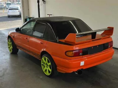 Mitsubishi LANCER