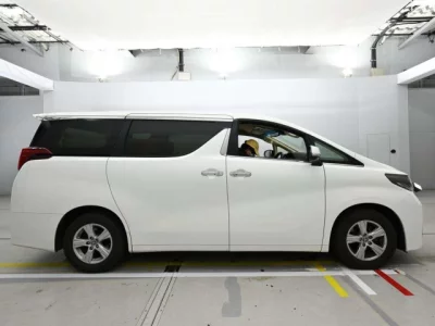 Toyota ALPHARD  с аукциона в Японии