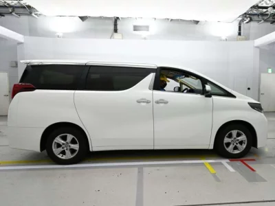 Toyota ALPHARD  с аукциона в Японии