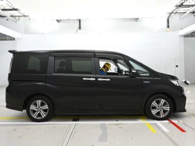 Honda STEP WAGON  с аукциона в Японии