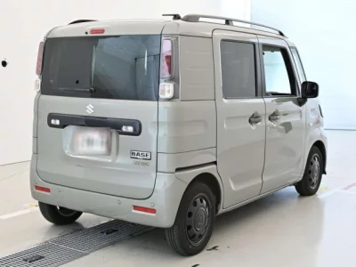 Suzuki SPACIA BASE