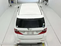Toyota ALPHARD лот № 30587 оценка 3  с аукциона в Японии 7