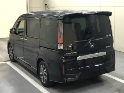 Honda STEP WAGON