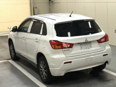 Mitsubishi RVR