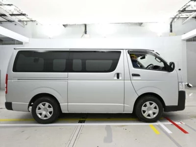 Toyota HIACE VAN  с аукциона в Японии