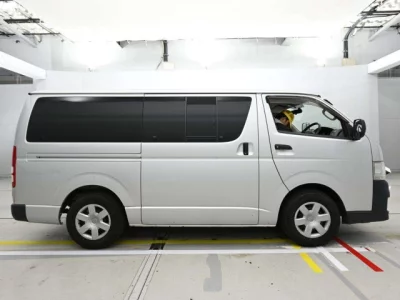 Toyota REGIUS ACE VAN