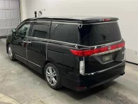 Nissan ELGRAND лот № 90104 оценка R  с аукциона в Японии 1