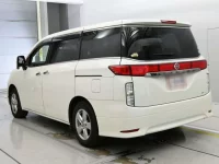 Nissan ELGRAND лот № 30661 оценка 4  с аукциона в Японии 5