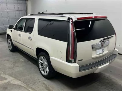 GM CADILLAC ESCALADE  с аукциона в Японии