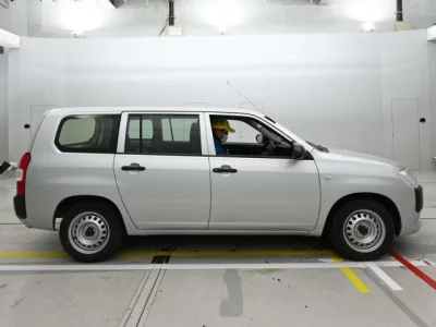 Toyota PROBOX  с аукциона в Японии