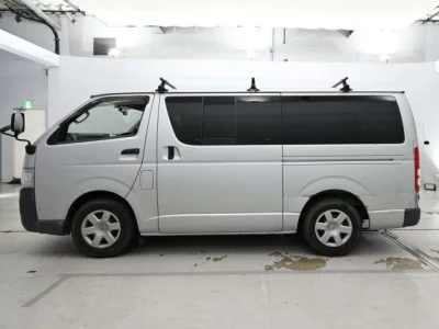 Toyota HIACE VAN  с аукциона в Японии