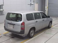 Toyota PROBOX лот № 40111 оценка 3  с аукциона в Японии 1