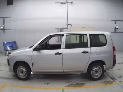Toyota PROBOX  с аукциона в Японии
