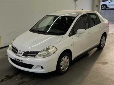 Nissan TIIDA LATIO