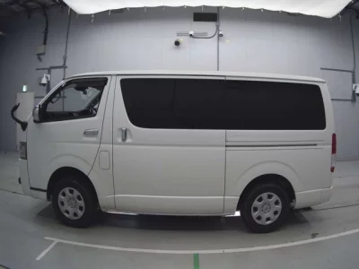 Toyota REGIUS ACE VAN