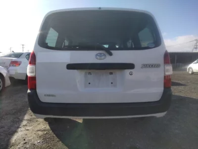 Toyota SUCCEED