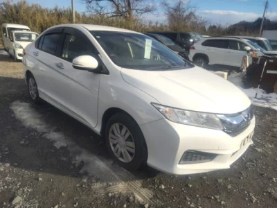 Honda GRACE  с аукциона в Японии