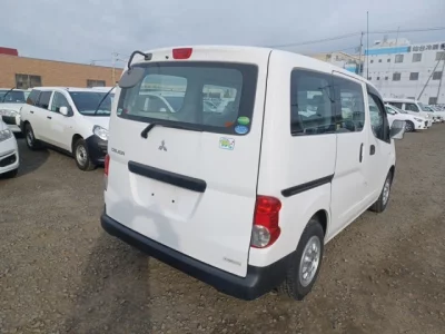 Mitsubishi DELICA