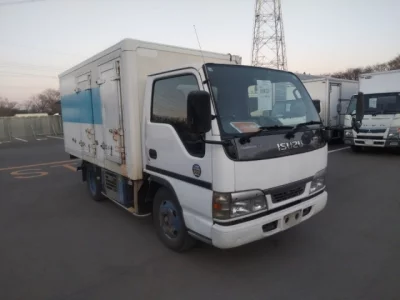 Isuzu ELF