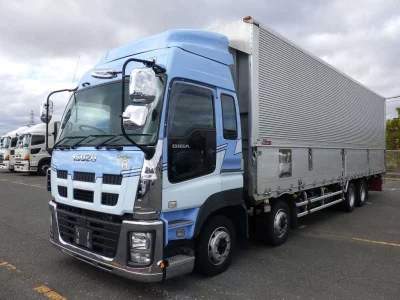 Isuzu GIGA