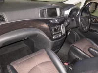 Nissan ELGRAND лот № 802 оценка 4  с аукциона в Японии 2