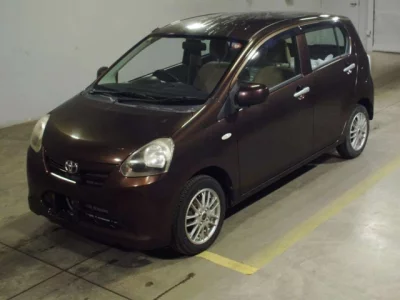 Toyota PIXIS EPOCH  с аукциона в Японии