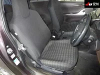 Toyota IQ лот № 17 оценка 3.5  с аукциона в Японии 5