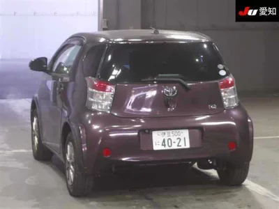 Toyota IQ  с аукциона в Японии