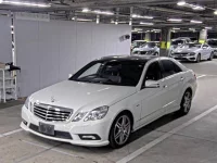 Mercedes-Benz E CLASS лот № 810 оценка 4  с аукциона в Японии 3