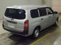 Toyota PROBOX лот № 7018 оценка R  с аукциона в Японии 1