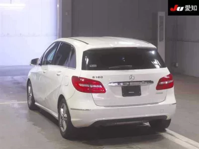 Mercedes-Benz B CLASS