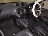 Smart FORFOUR лот № 821 оценка 4  с аукциона в Японии 2