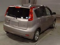 Nissan NOTE лот № 7043 оценка 3.5  с аукциона в Японии 1