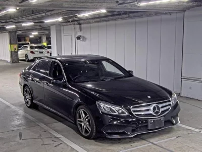 Mercedes-Benz E CLASS  с аукциона в Японии