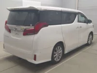Toyota ALPHARD лот № 70032 оценка RA  с аукциона в Японии 1