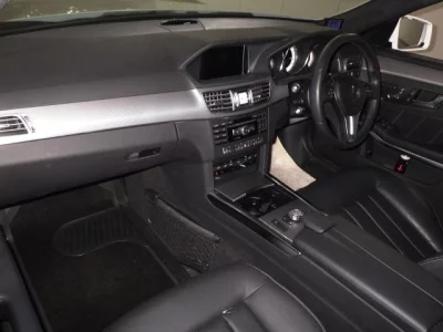 Mercedes-Benz E CLASS  с аукциона в Японии