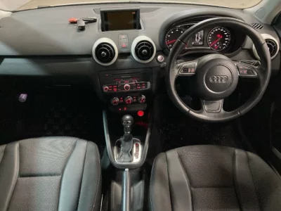 Audi A1  с аукциона в Японии