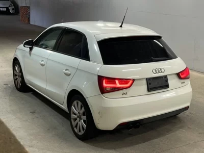 Audi A1  с аукциона в Японии