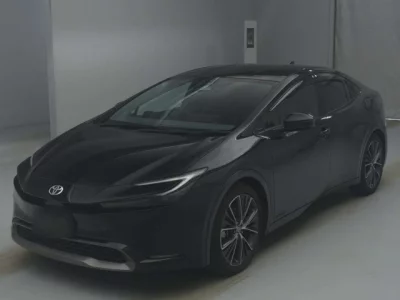 Toyota PRIUS  с аукциона в Японии