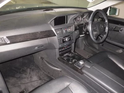 Mercedes-Benz E CLASS  с аукциона в Японии