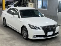 Toyota CROWN лот № 2061 оценка 3.5  с аукциона в Японии 3