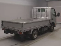 Toyota DYNA лот № 85301 оценка 3  с аукциона в Японии 1