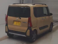 Daihatsu TANTO лот № 3051 оценка 4.5  с аукциона в Японии 1