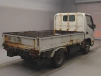Toyota DYNA лот № 85304 оценка 3  с аукциона в Японии 1